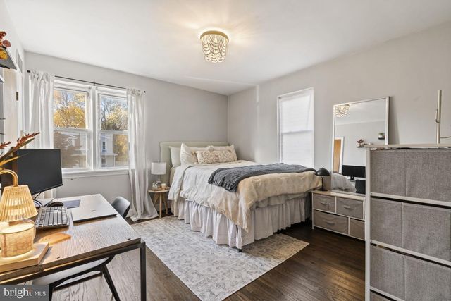 1010 BUTTONWOOD ST, Norristown, PA 19401