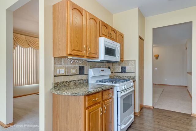21311 Prince Lake Drive, Crest Hill, IL 60403