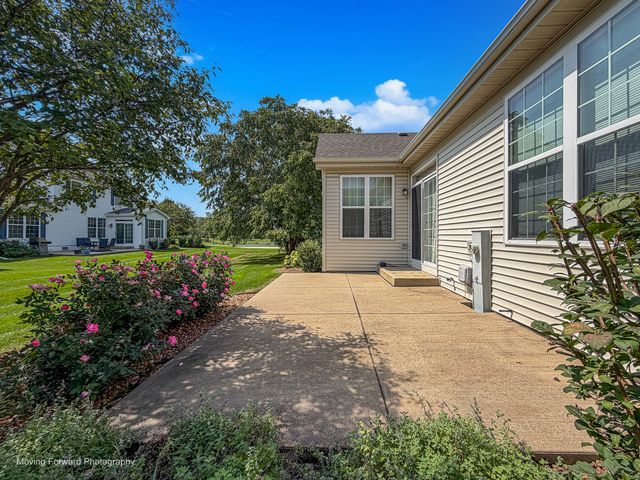 21311 Prince Lake Drive, Crest Hill, IL 60403