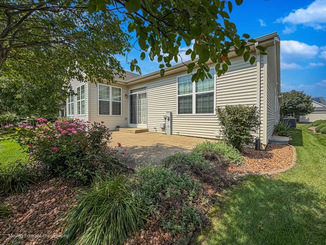 21311 Prince Lake Drive, Crest Hill, IL 60403