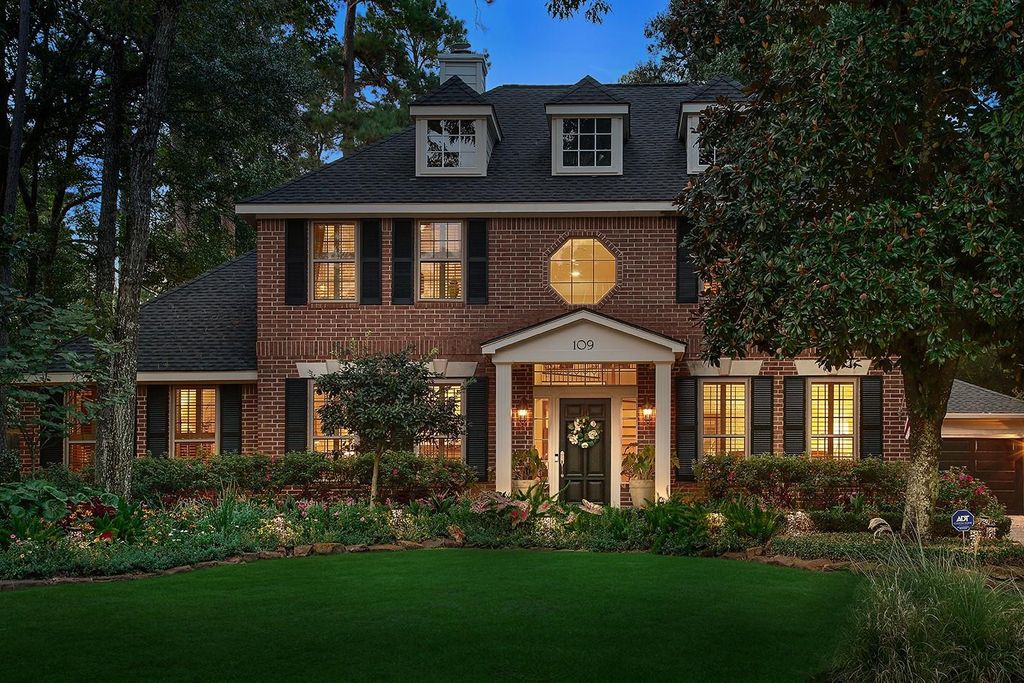 109 N Misty Morning Trace, The Woodlands, TX 77381