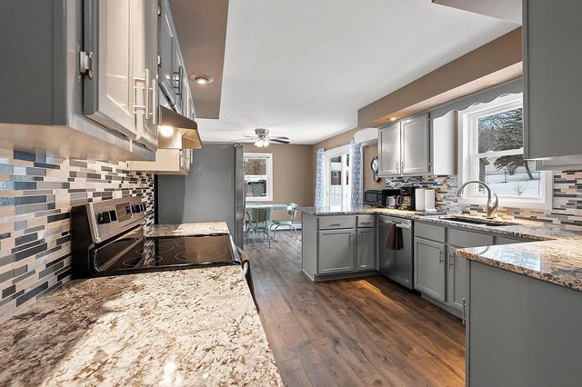 2359 SUNRISE COURT, Green Bay, WI 54302