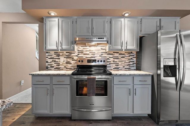 2359 SUNRISE COURT, Green Bay, WI 54302