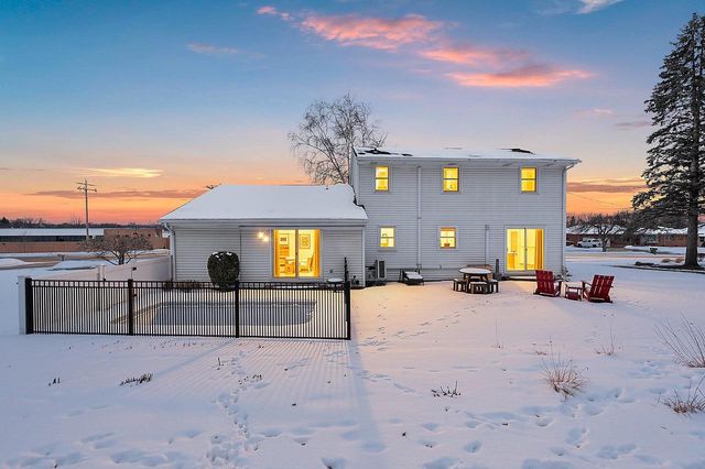 2359 SUNRISE COURT, Green Bay, WI 54302