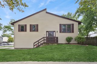 285 Navajo Drive, Bolingbrook, IL 60440