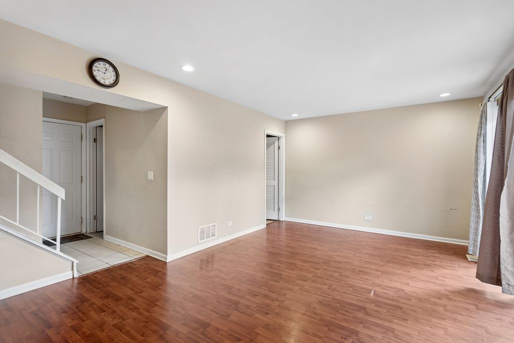 285 Navajo Drive, Bolingbrook, IL 60440 — photo 4