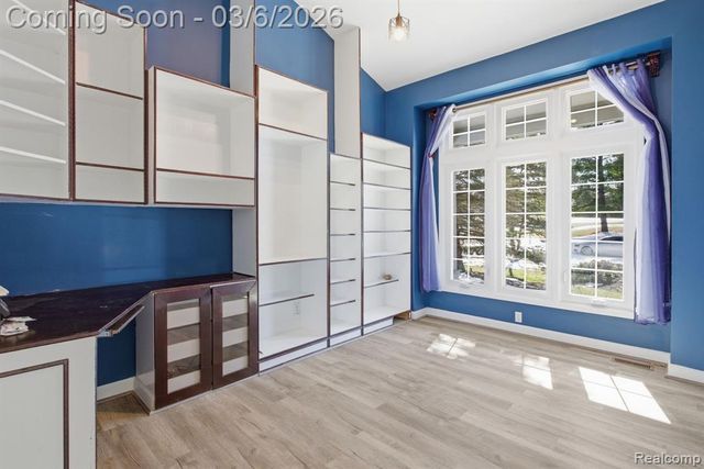 47830 Forest Court, Northville, MI 48168