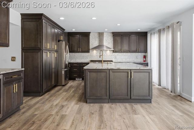 47830 Forest Court, Northville, MI 48168