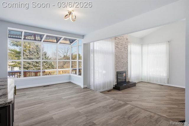 47830 Forest Court, Northville, MI 48168