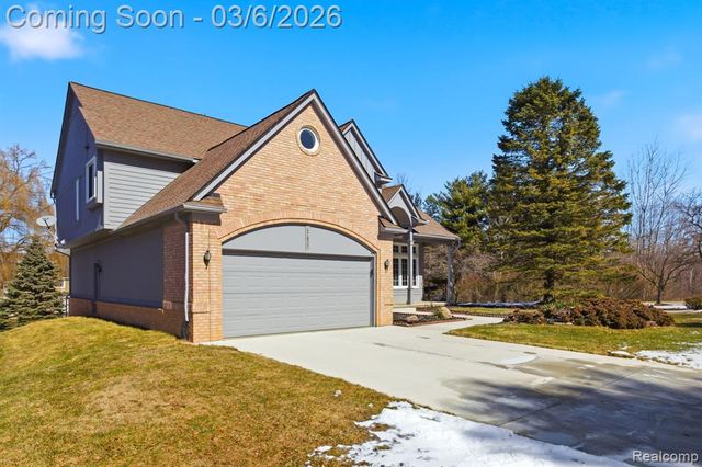 47830 Forest Court, Northville, MI 48168