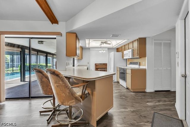 6070 Anchorline CT, North Fort Myers, FL 33917