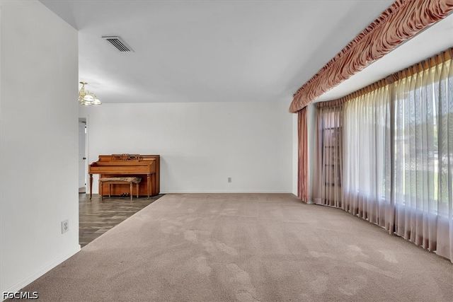 6070 Anchorline CT, North Fort Myers, FL 33917