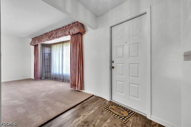 6070 Anchorline CT, North Fort Myers, FL 33917