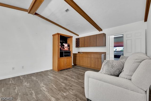 6070 Anchorline CT, North Fort Myers, FL 33917