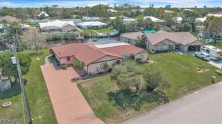 6070 Anchorline CT, North Fort Myers, FL 33917