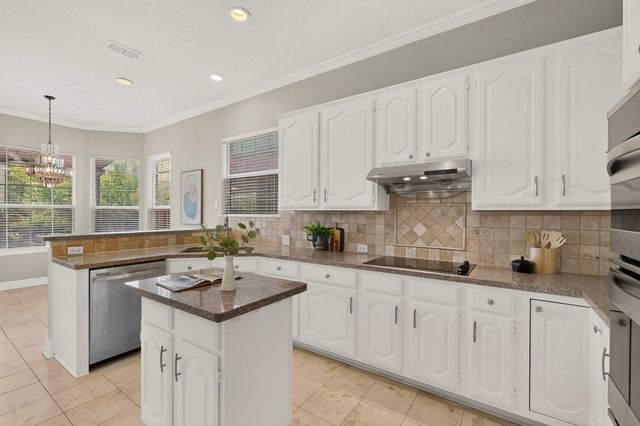 3606 Waynoka Drive, Carrollton, TX 75007