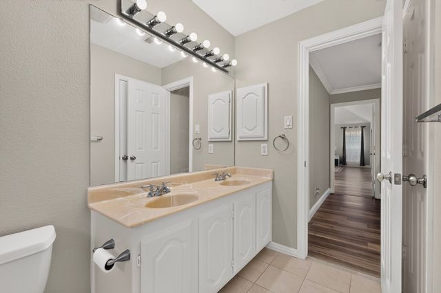 3606 Waynoka Drive, Carrollton, TX 75007
