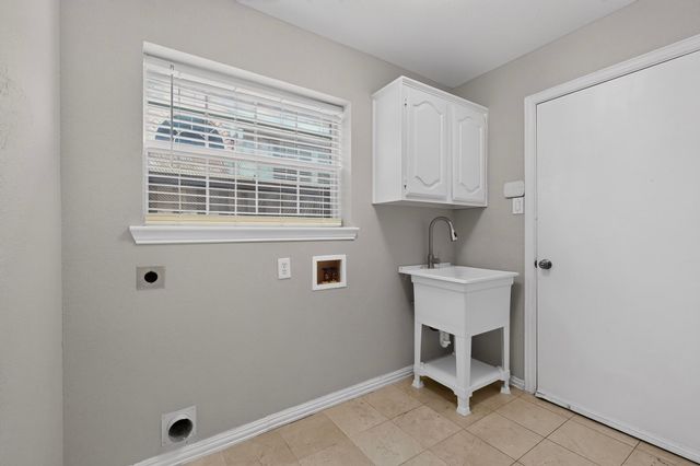 3606 Waynoka Drive, Carrollton, TX 75007