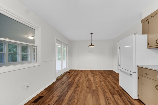 10447 N 477 E, Demotte, IN 46310