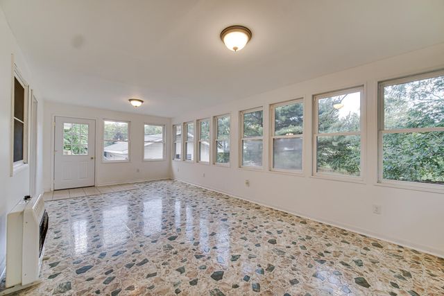 10447 N 477 E, Demotte, IN 46310