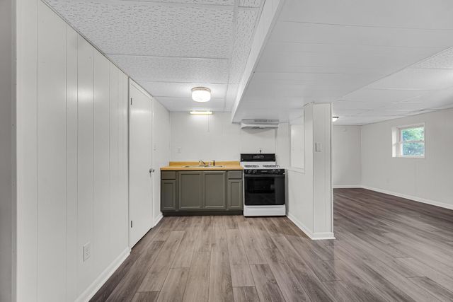 10447 N 477 E, Demotte, IN 46310