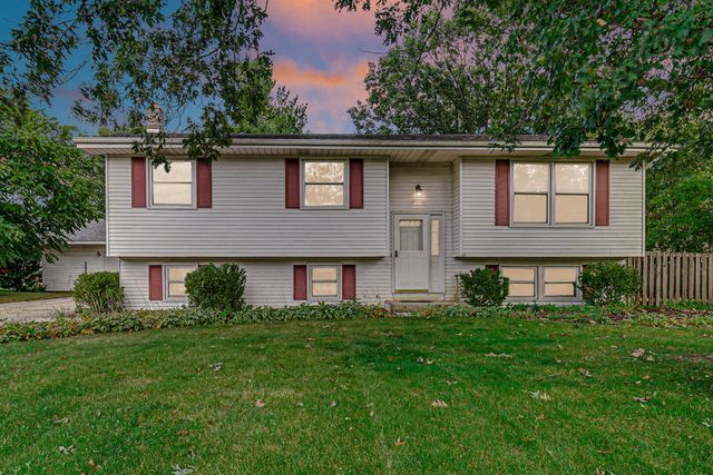 10447 N 477 E, Demotte, IN 46310