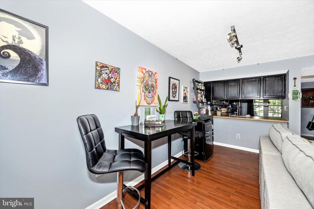 Image 8 of property listing at 1458 MOBLEY CT, Frederick, MD 21701