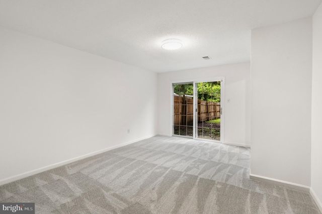 14812 LONDON TOWNE SQ, Centreville, VA 20120