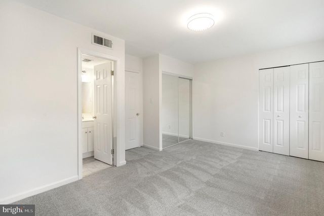 14812 LONDON TOWNE SQ, Centreville, VA 20120