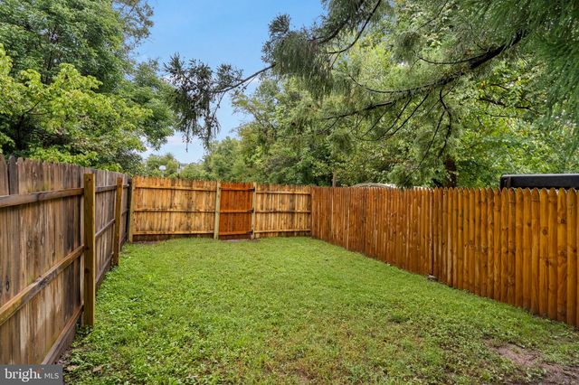 14812 LONDON TOWNE SQ, Centreville, VA 20120