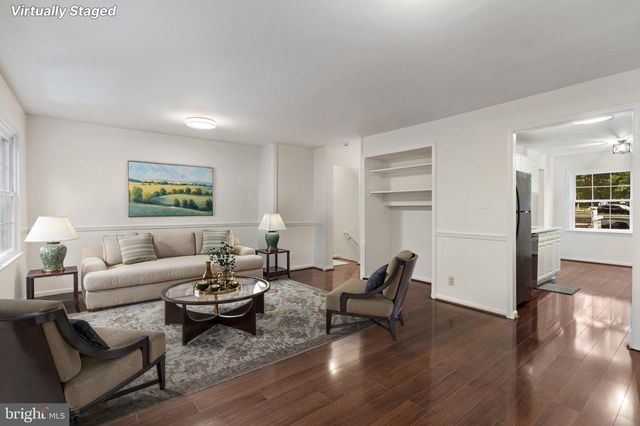 14812 LONDON TOWNE SQ, Centreville, VA 20120
