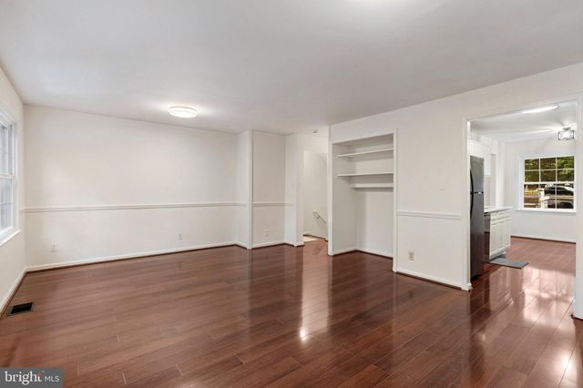 14812 LONDON TOWNE SQ, Centreville, VA 20120
