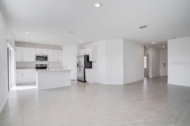 4744 BABYS BREATH PLACE, Lake Hamilton, FL 33851