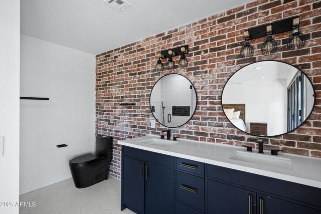 11442 N BANCROFT Drive, Phoenix, AZ 85028