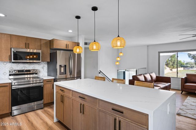 11442 N BANCROFT Drive, Phoenix, AZ 85028