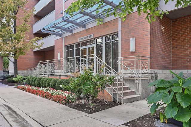 435 William Street 205, River Forest, IL 60305