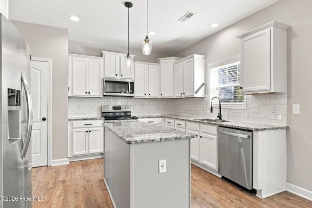 2020 Malta Court, Aberdeen, NC 28315