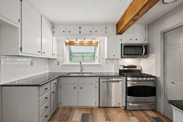 131 Belle DR, Wimberley, TX 78676