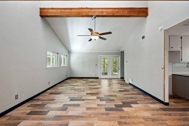 131 Belle DR, Wimberley, TX 78676