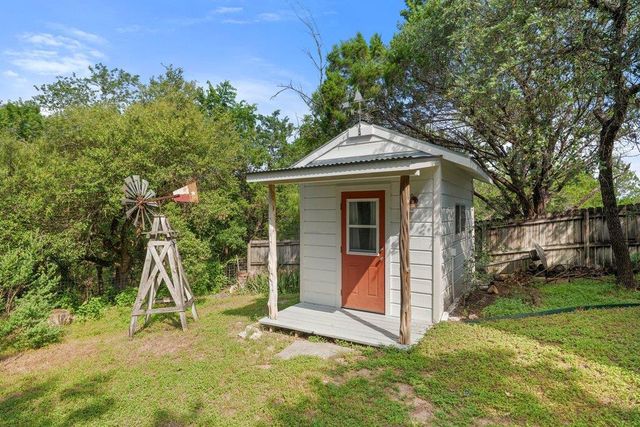 131 Belle DR, Wimberley, TX 78676