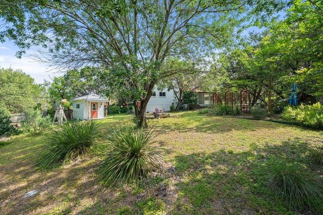 131 Belle DR, Wimberley, TX 78676