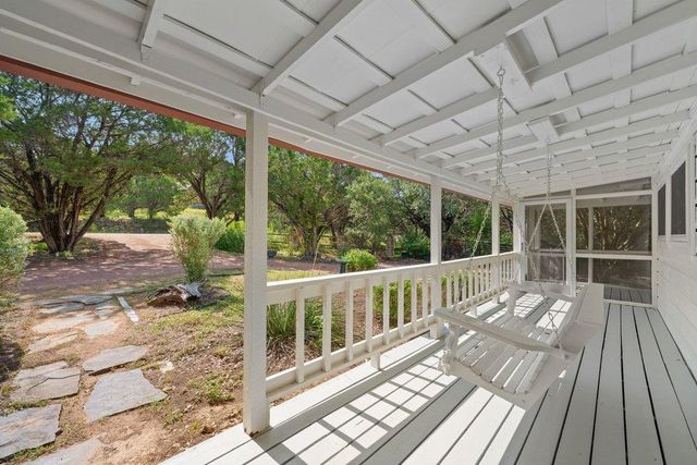 131 Belle DR, Wimberley, TX 78676