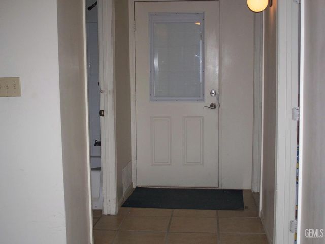 300 Mount Vernon Avenue, Bakersfield, CA 93307