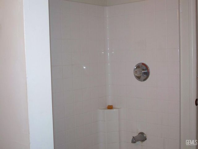 300 Mount Vernon Avenue, Bakersfield, CA 93307