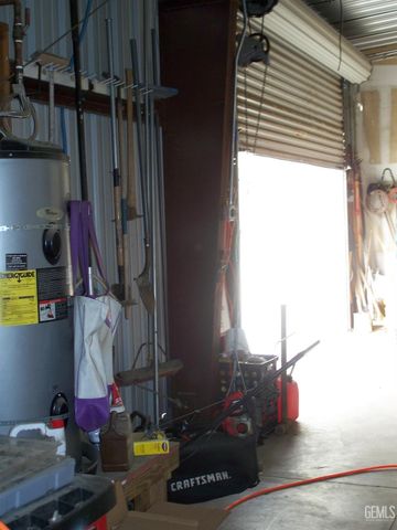 300 Mount Vernon Avenue, Bakersfield, CA 93307