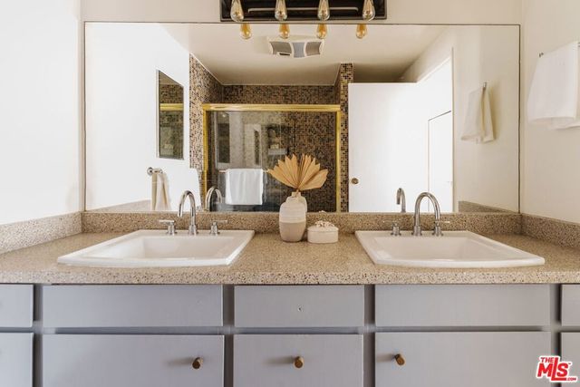 7135 Hollywood Boulevard 603, Los Angeles, CA 90046