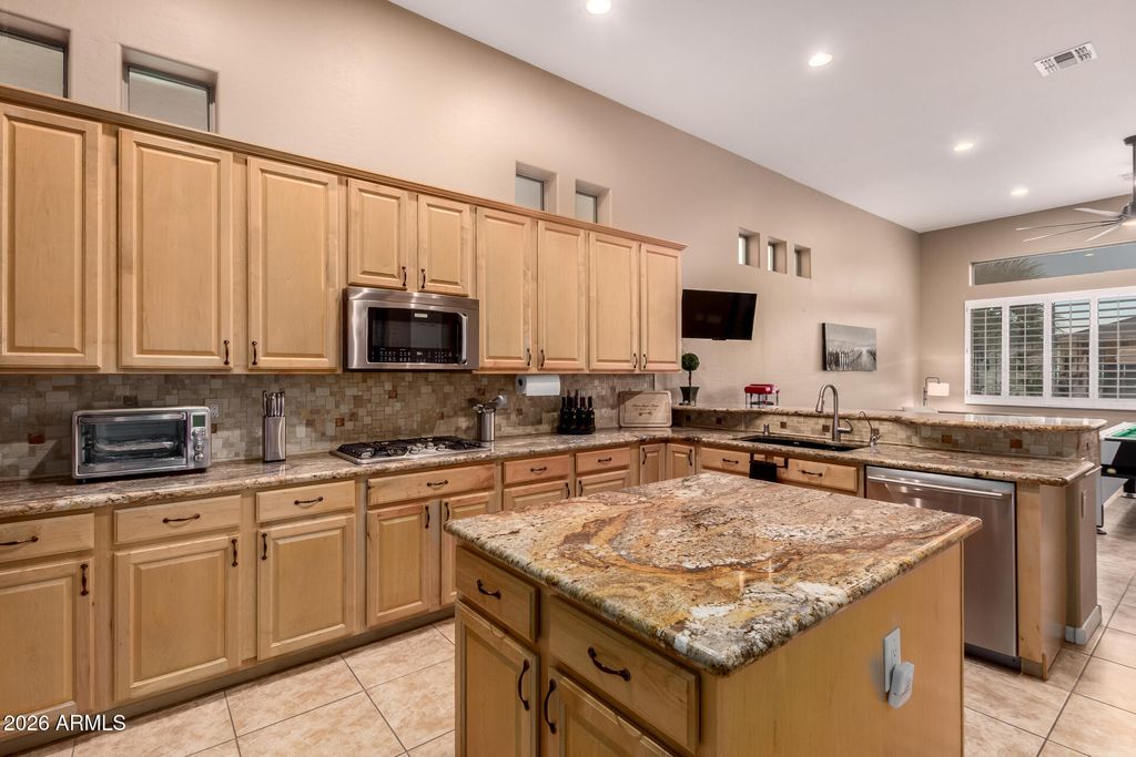 20489 N WISHING WELL Lane, Maricopa, AZ 85138 — photo 4