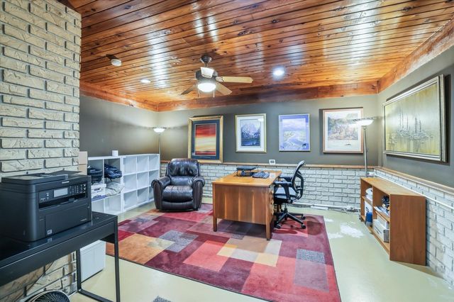 209 Ridgeland Road, Tallahassee, FL 32312