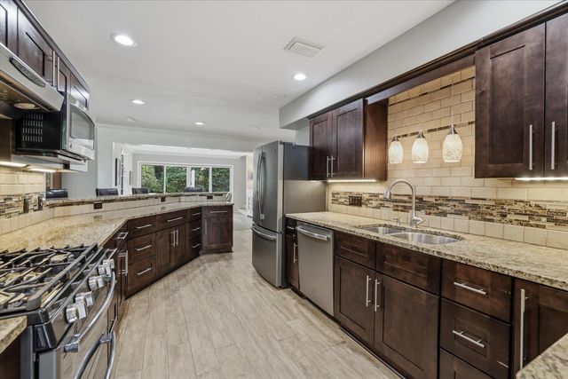 209 Ridgeland Road, Tallahassee, FL 32312