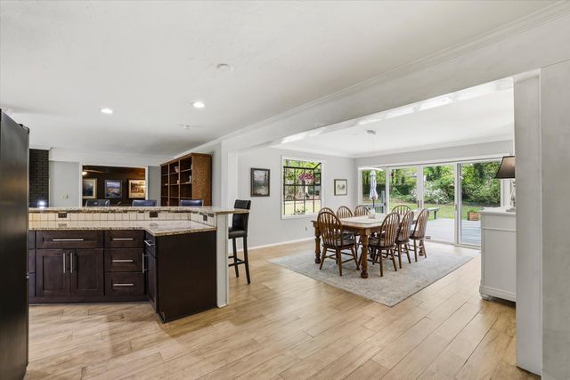 209 Ridgeland Road, Tallahassee, FL 32312